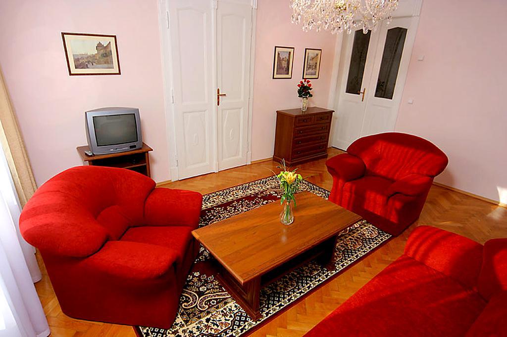 Hotel & Residence Royal Standard Prag Rum bild