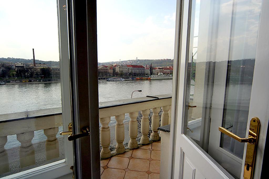 Hotel & Residence Royal Standard Prag Rum bild