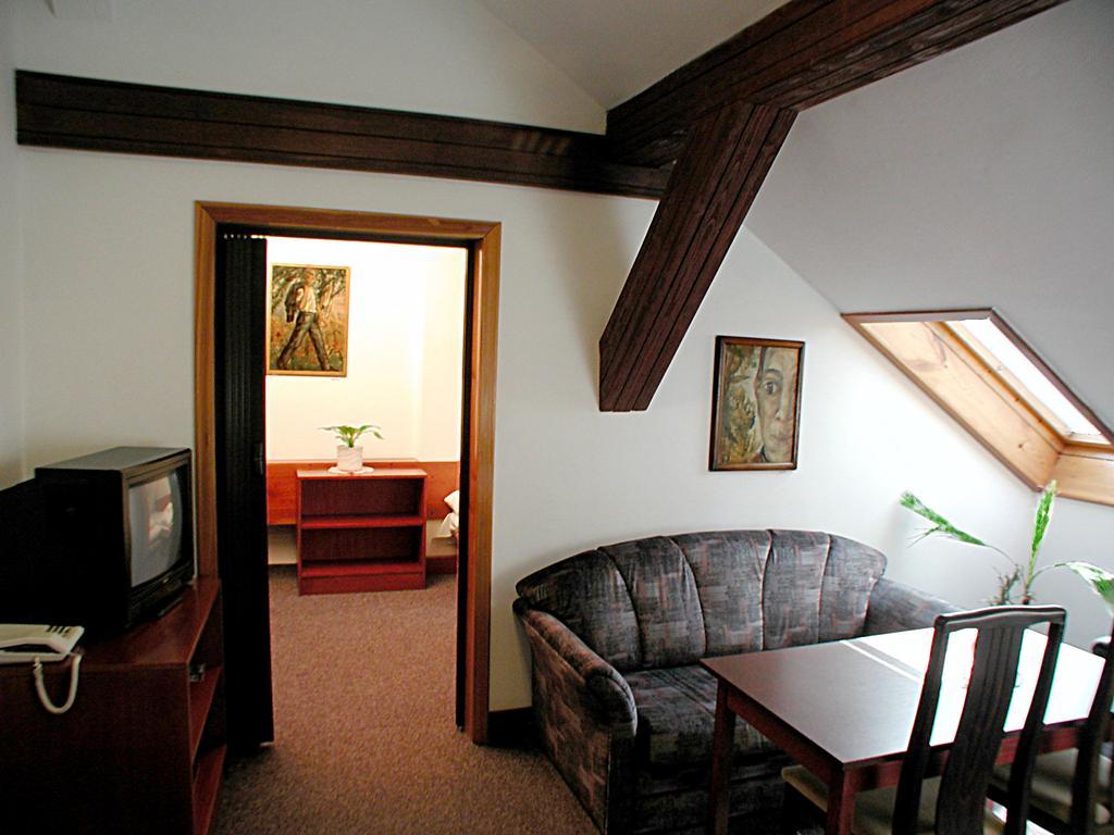 Hotel & Residence Royal Standard Prag Rum bild